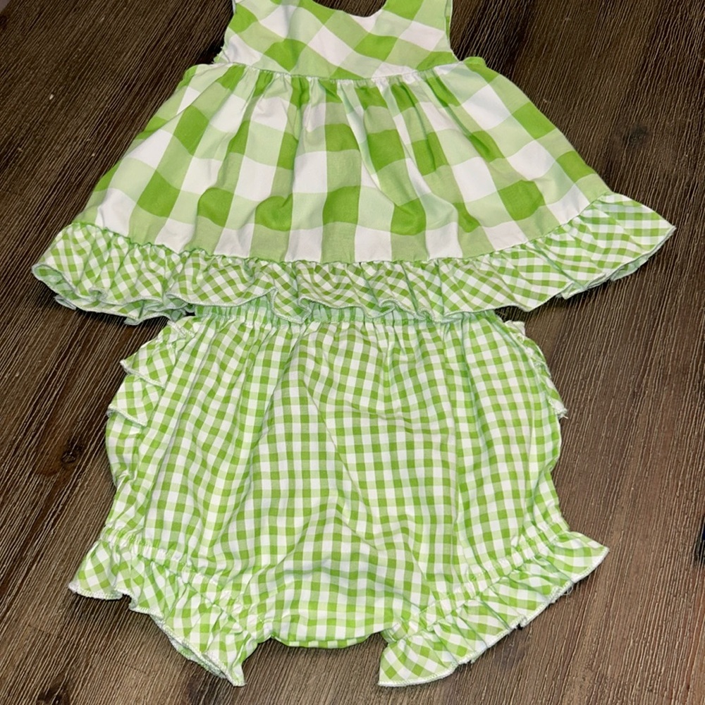 Baby girl 9 month outfit, green and white